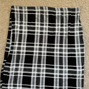 PrettyLittleThing Black and White Midi Pencil Skirt